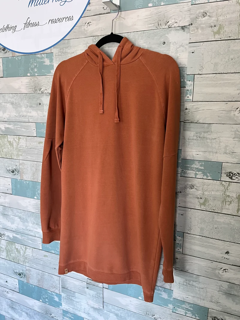 10 Tree maternity top