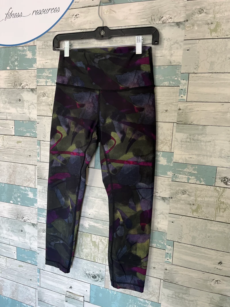 Maternity bottoms