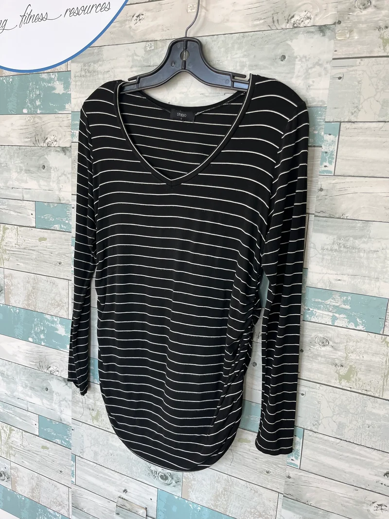 Studio Maternity top