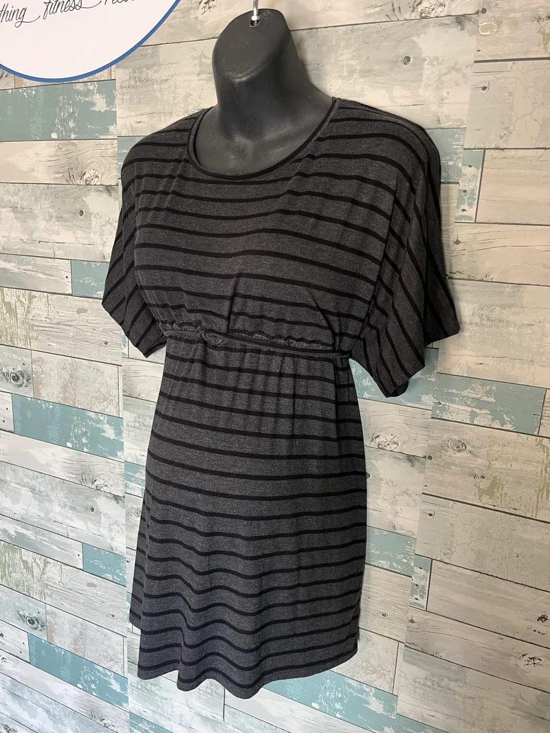 Loved by Heidi Klum Maternity top