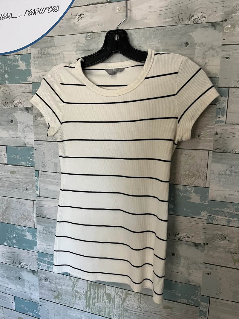 Thyme Maternity top