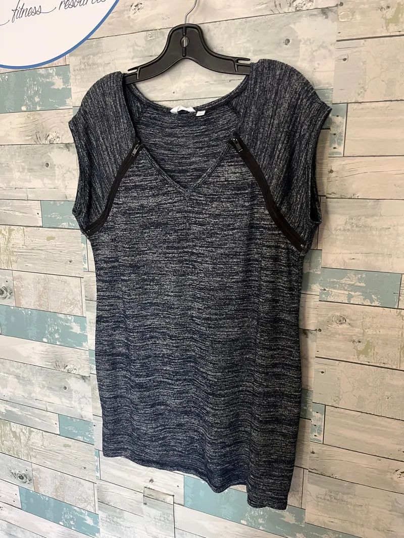 Thyme Nursing tunic top