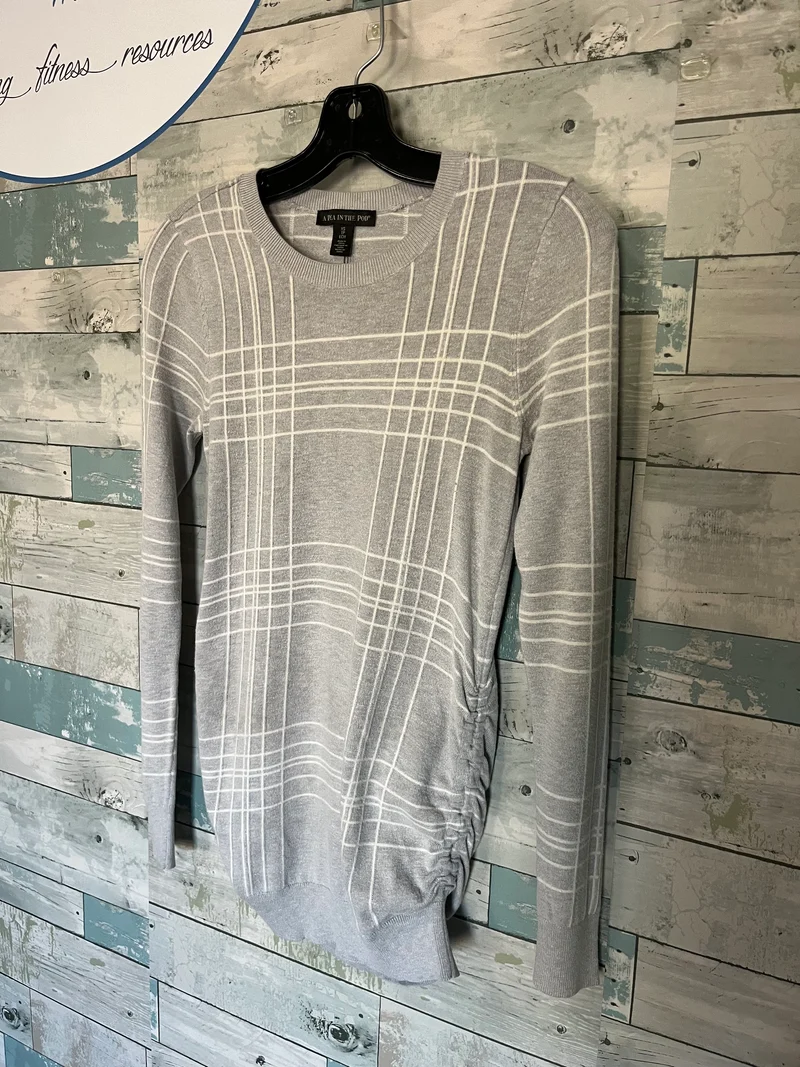 A Pea in the Pod maternity top