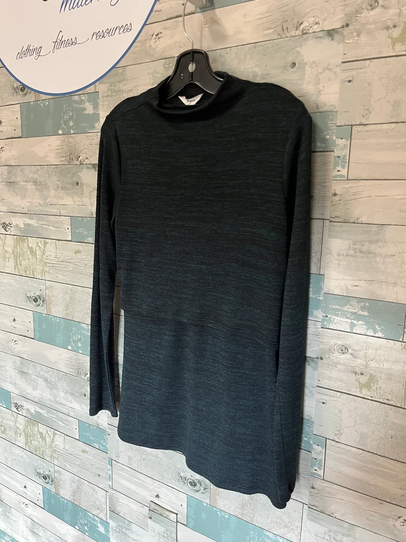 Thyme Maternity nursing top