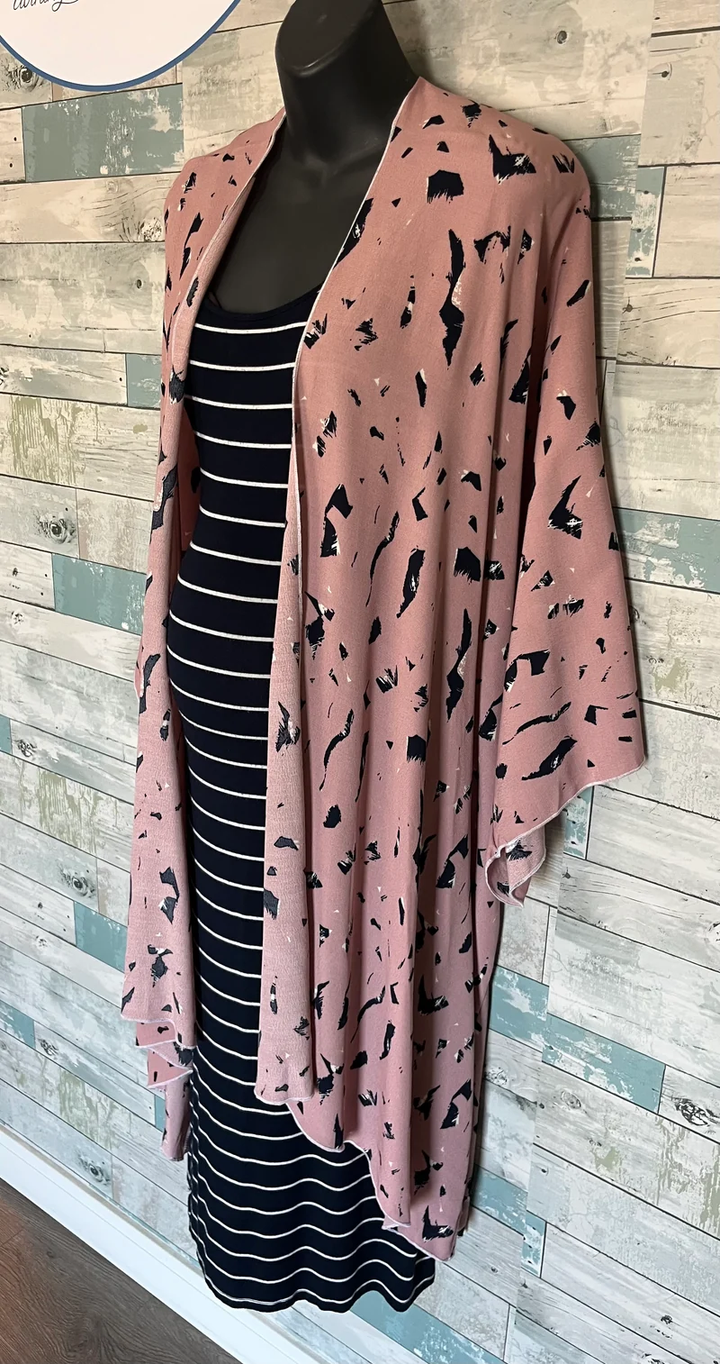 Kindred Love Maternity/Nursing top