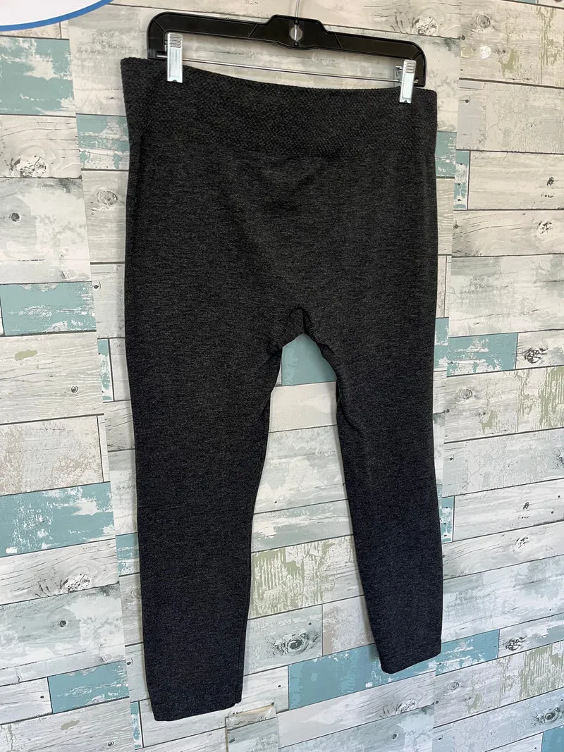 Maternity bottoms
