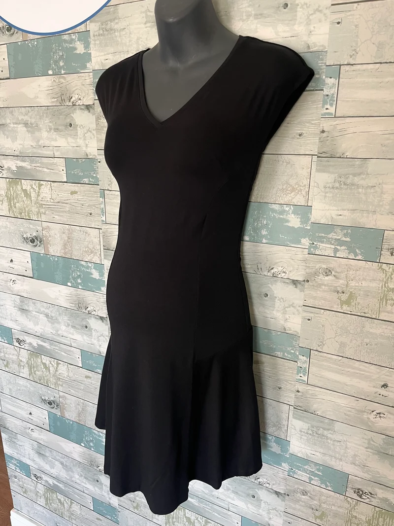 Isabella Oliver maternity dress