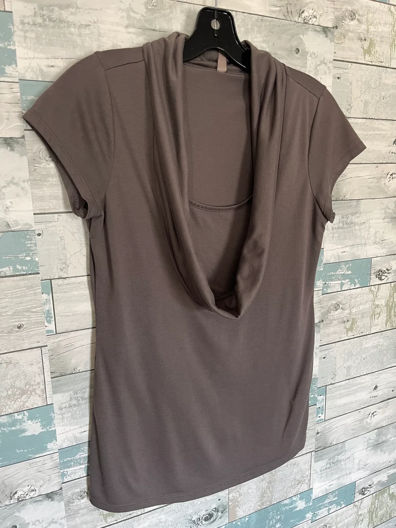 Thyme nursing top