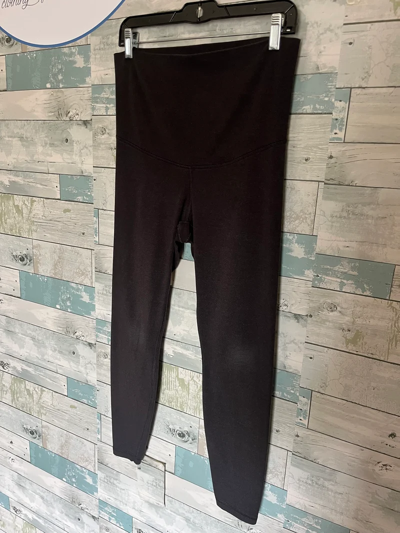 Old Navy Maternity bottoms