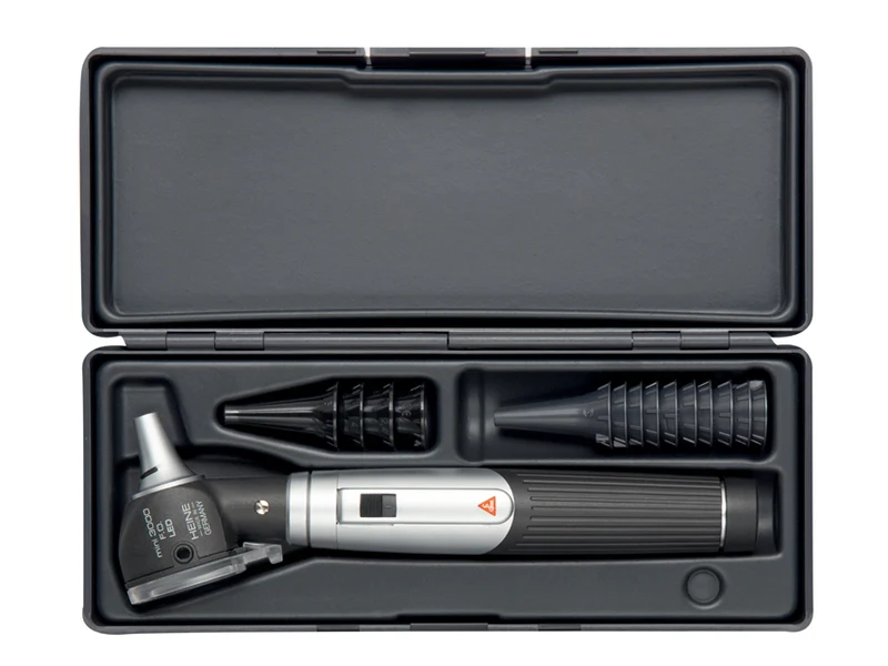 Otoscopio Heine Mini 3000 LED a F.o. con Speculum Riutilizzabili e Astuccio - Nero - D-885.20.021