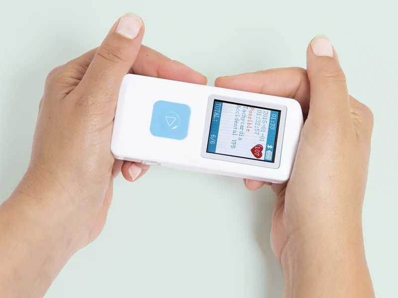 Ecg Palmare PM10 - con software e Bluetooth